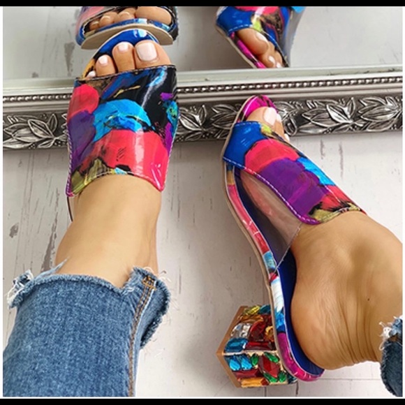 Heels - Picture 2 of 9